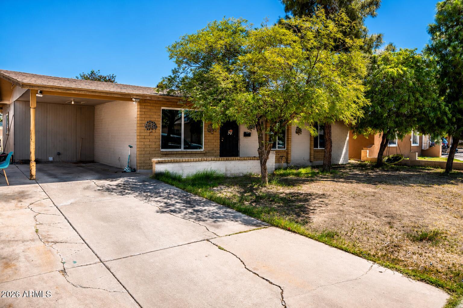 8318 West Roma Avenue Phoenix, AZ 85037 - Photo 4 of 7 IMG_0055