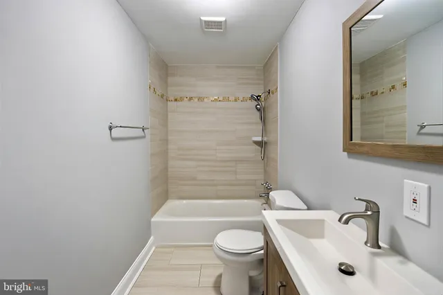 $1,650 | 1838 East Pratt Street, Unit 1, Baltimore, MD 21231