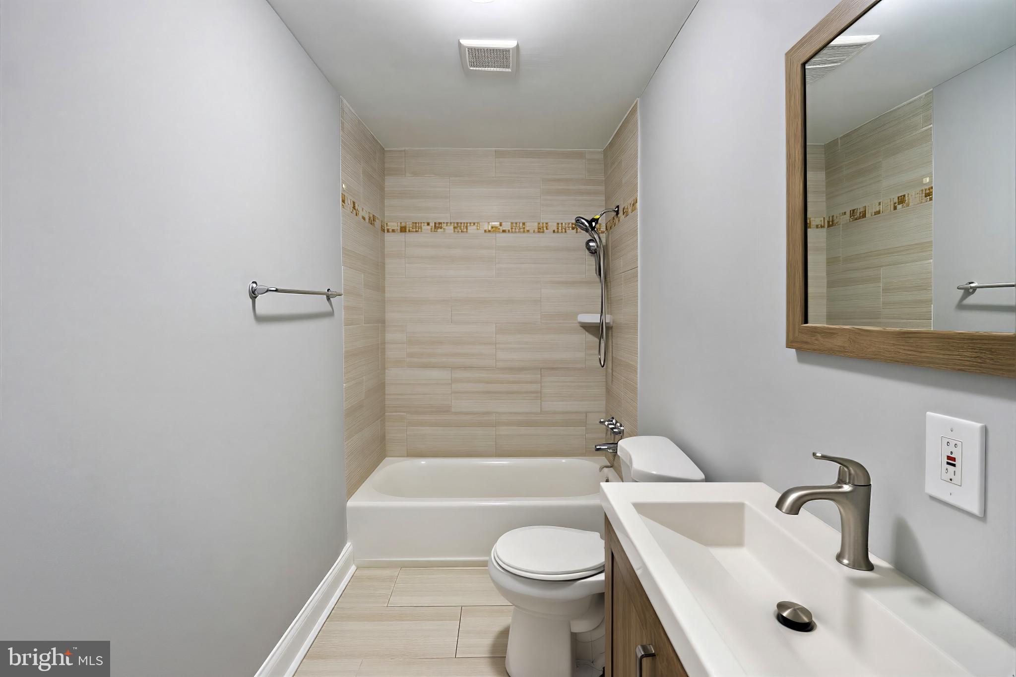 1838 East Pratt Street, Unit 1 Baltimore, MD 21231 - Photo 8 of 14