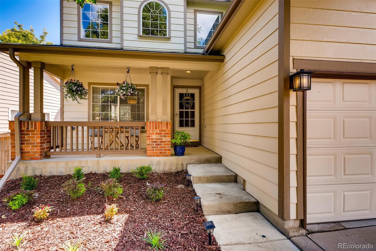 9690 Sydney Lane Highlands Ranch, CO 80130 - Photo 2 of 27 Gallery Image 2