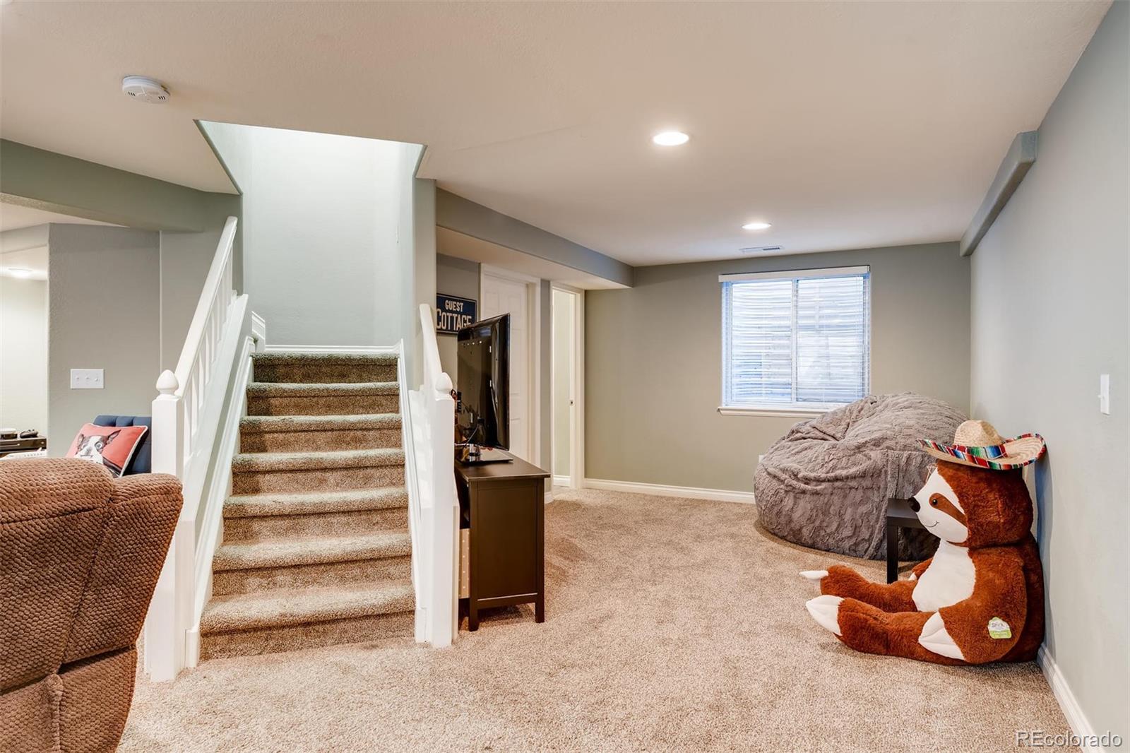 9690 Sydney Lane Highlands Ranch, CO 80130 - Photo 21 of 27 Gallery Image 21