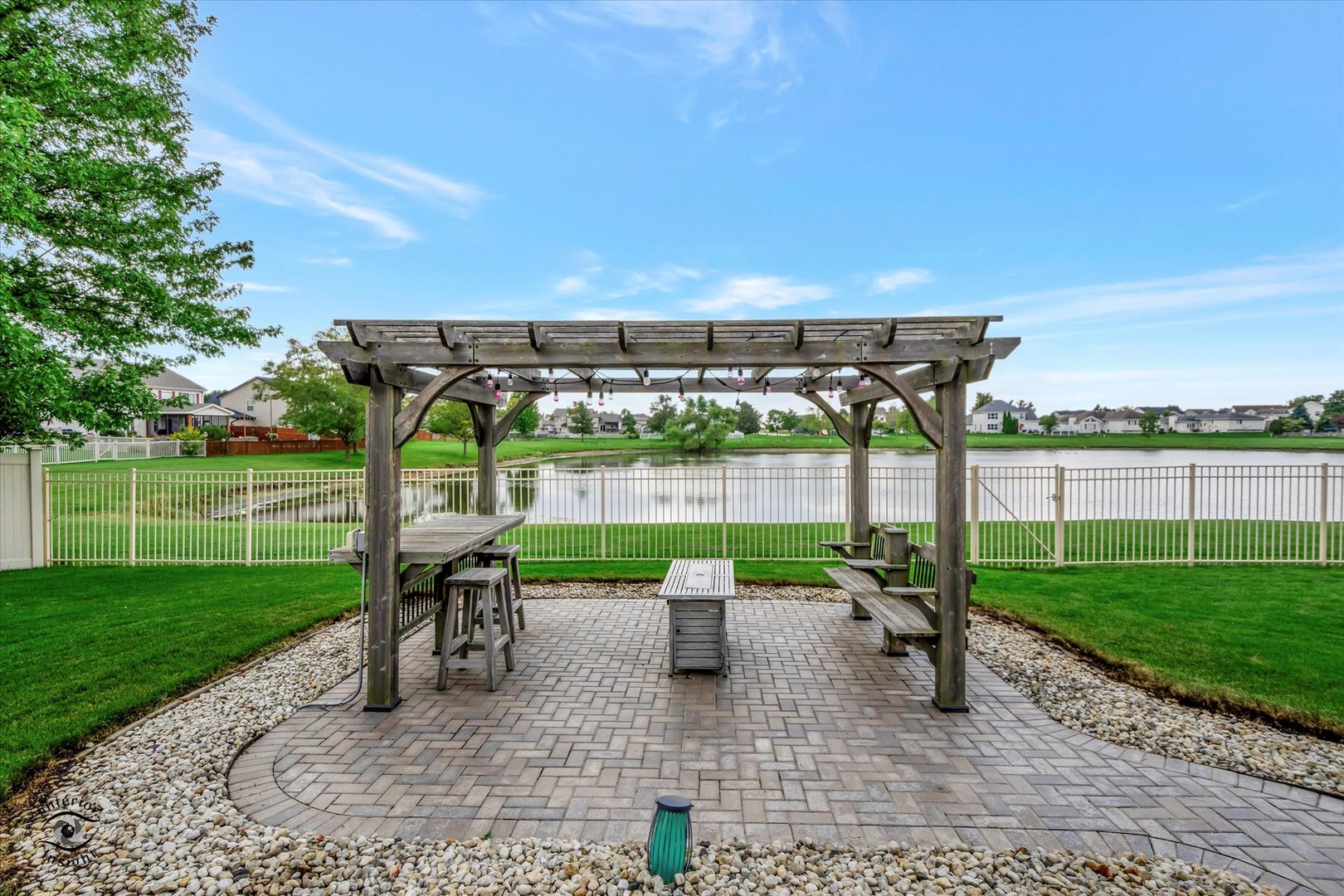 16364 Celtic Circle Manhattan, IL 60442 - Photo 28 of 31 a garden view with a seating space