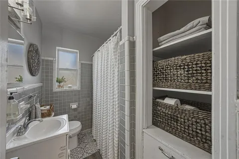 $309,900 | 2813 59th Avenue North, St. Petersburg, FL 33714