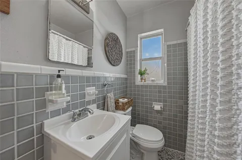 $309,900 | 2813 59th Avenue North, St. Petersburg, FL 33714