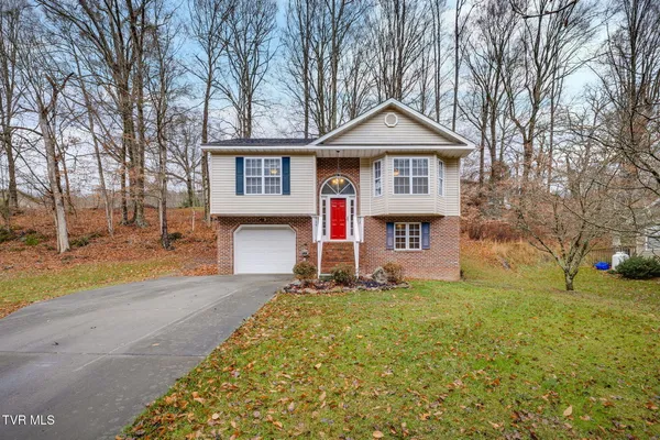 $2,300 | 3817 Rockford Street, Unit 23, Kingsport, TN 37664