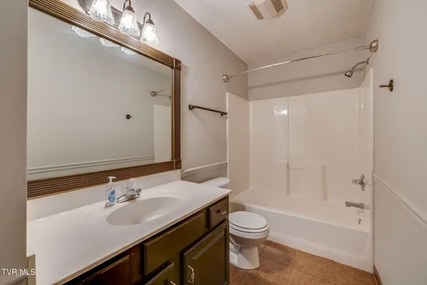 $2,300 | 3817 Rockford Street, Unit 23, Kingsport, TN 37664