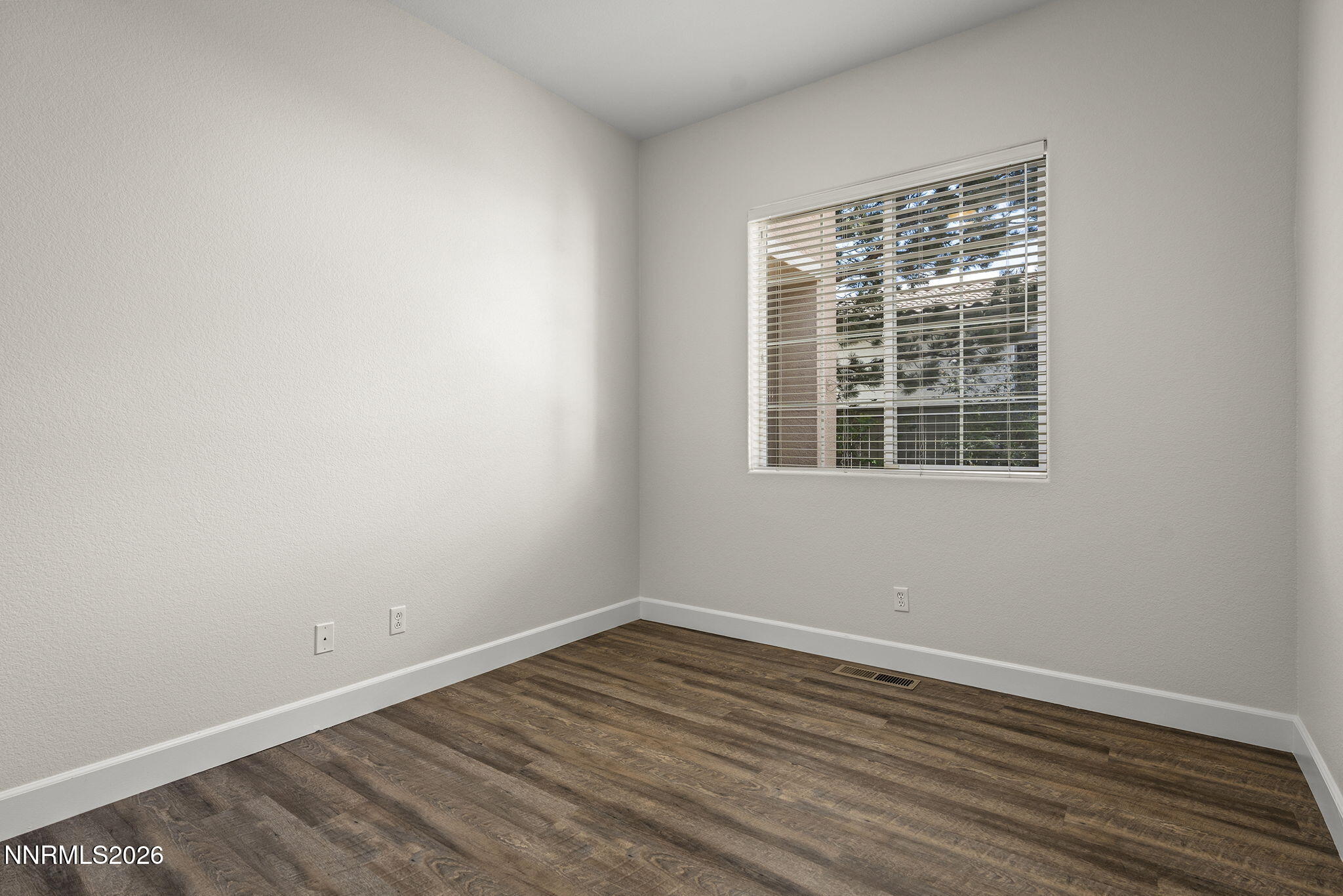 7661 Autumn Ridge Circle Reno, NV 89523 - Photo 23 of 41 23-web-or-mls-_DSC0145