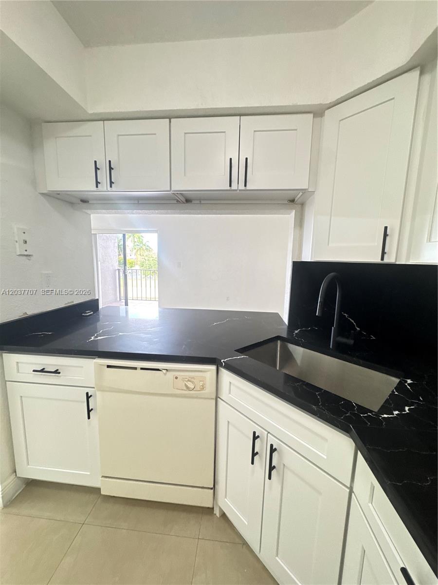 8500 Northwest 8th Street, Unit 303 Miami, FL 33126 - Photo 4 of 12