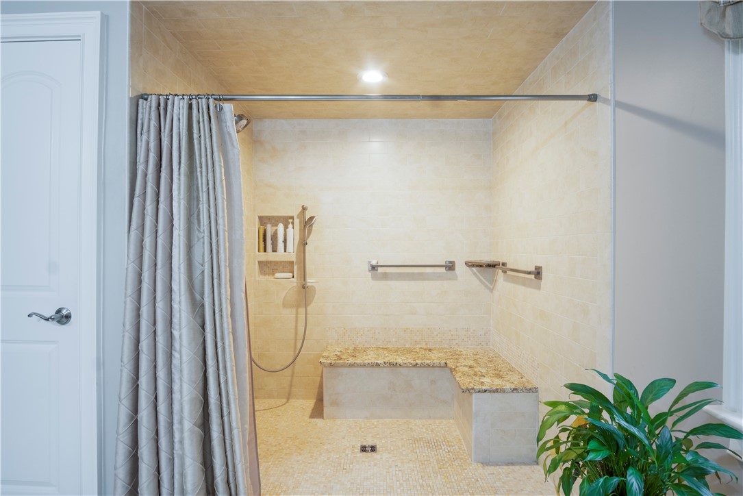 15 Edie's Lane Exeter, RI 02822 - Photo 20 of 37 Over sized shower