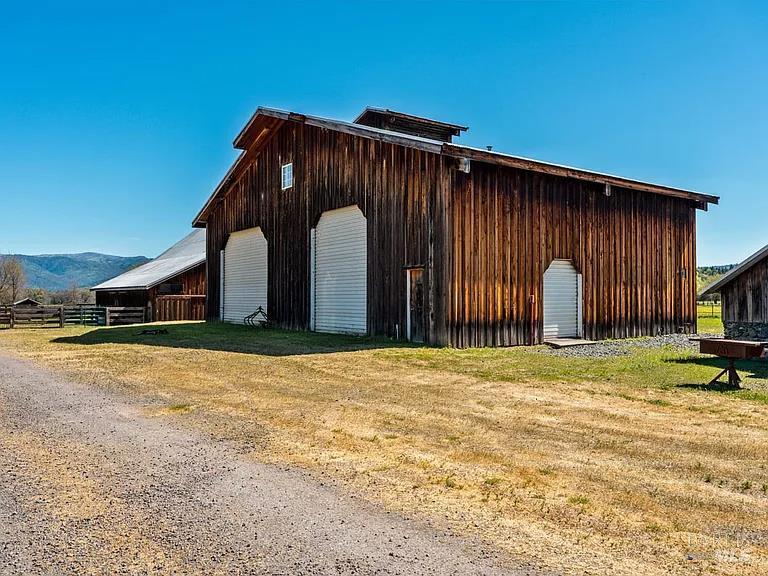 73001 Covelo Road Covelo, CA 95428 - Photo 66 of 98