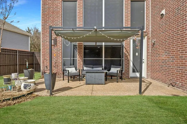 $630,000 | 138 Creekside Drive, Murphy, TX 75094