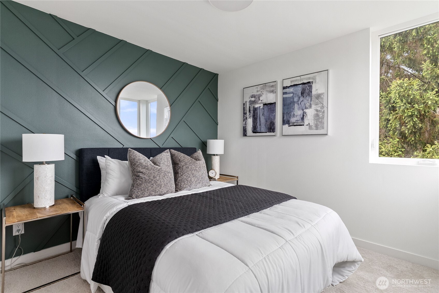 8849 Midvale Avenue North, Unit F Seattle, WA 98103 - Photo 24 of 34