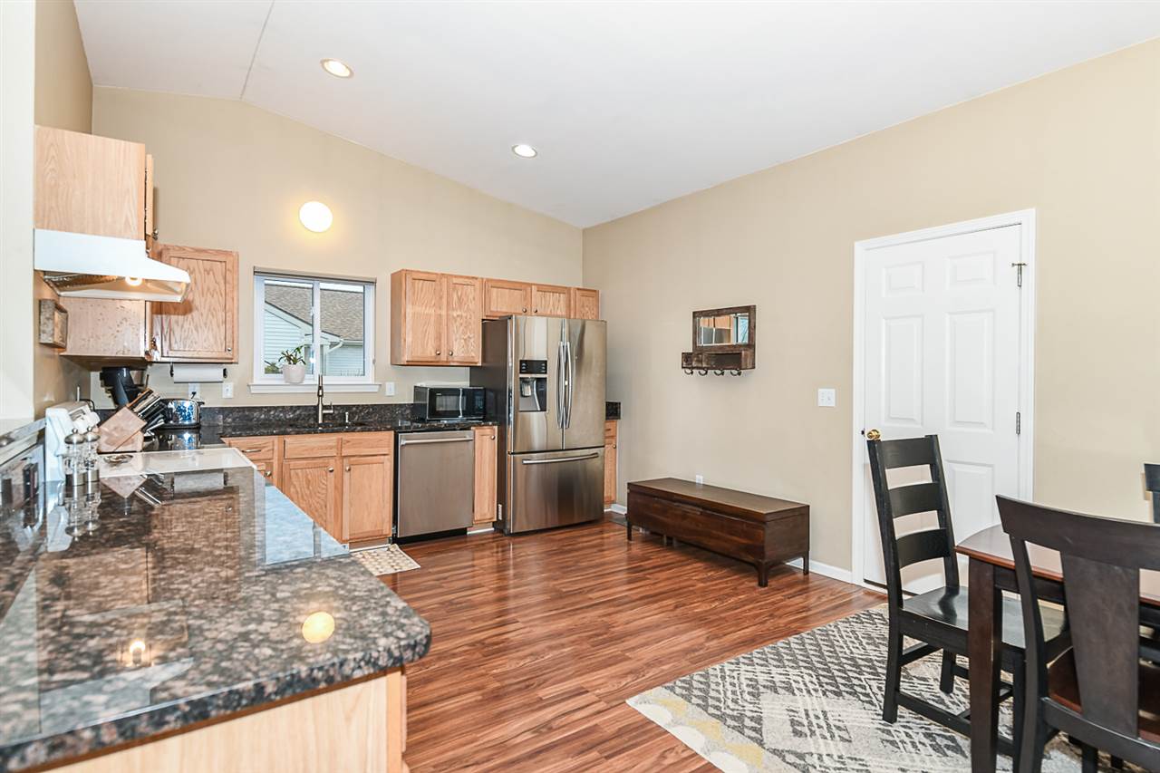51879 Rivard Road New Baltimore, MI 48047 - Photo 4 of 28 50031729-3.JPG