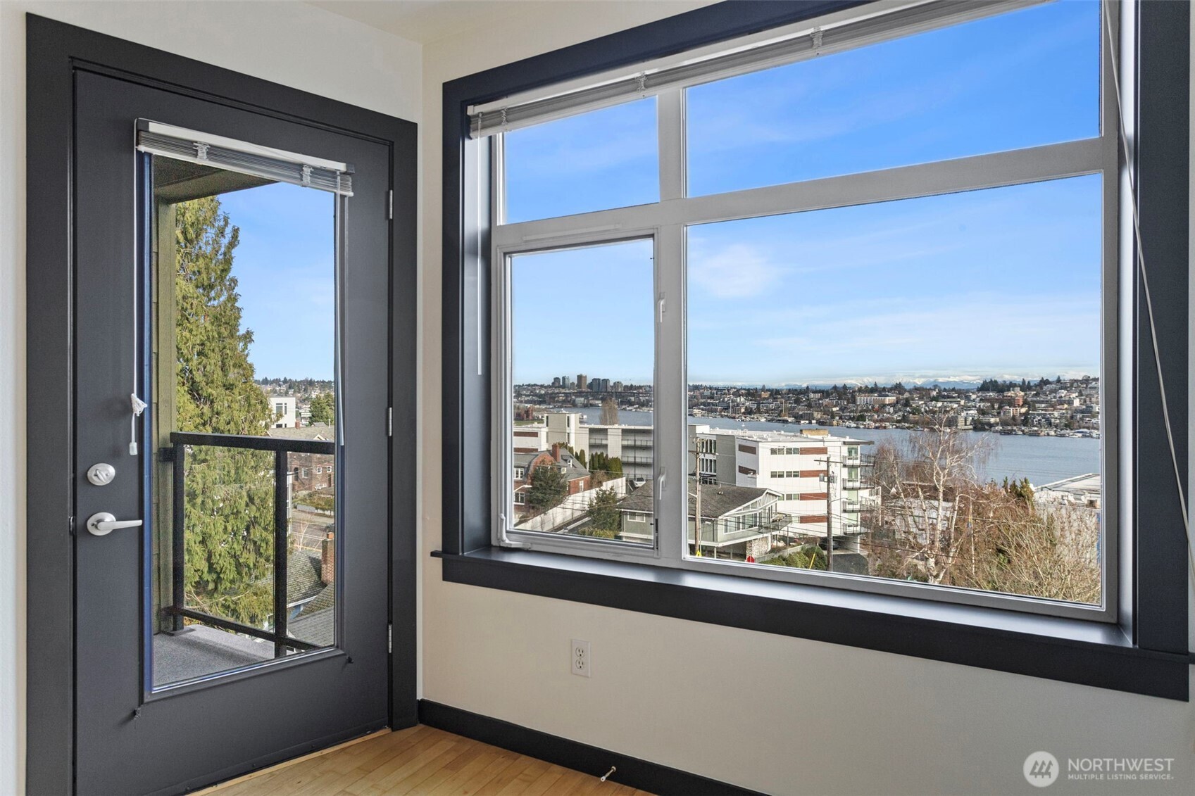 655 Crockett Street, Unit B207 Seattle, WA 98109 - Photo 2 of 27