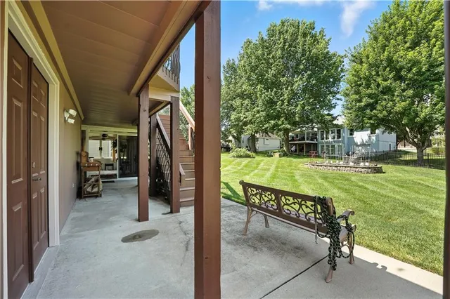 $529,900 | 5118 Pelican Point, Lee's Summit, MO 64082