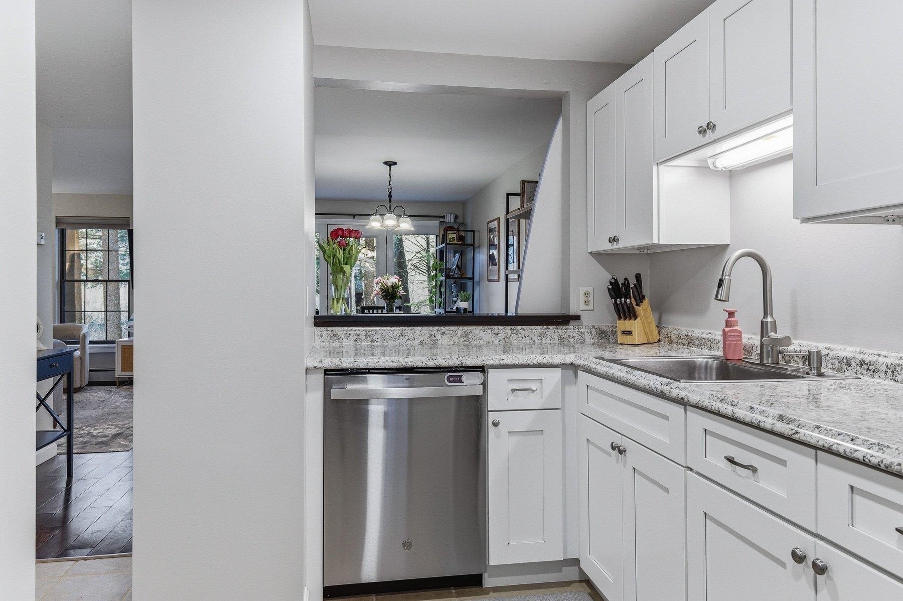 380 Ocean Road, Unit 35 Portsmouth, NH 03801 - Photo 10 of 28 Gallery Image 10