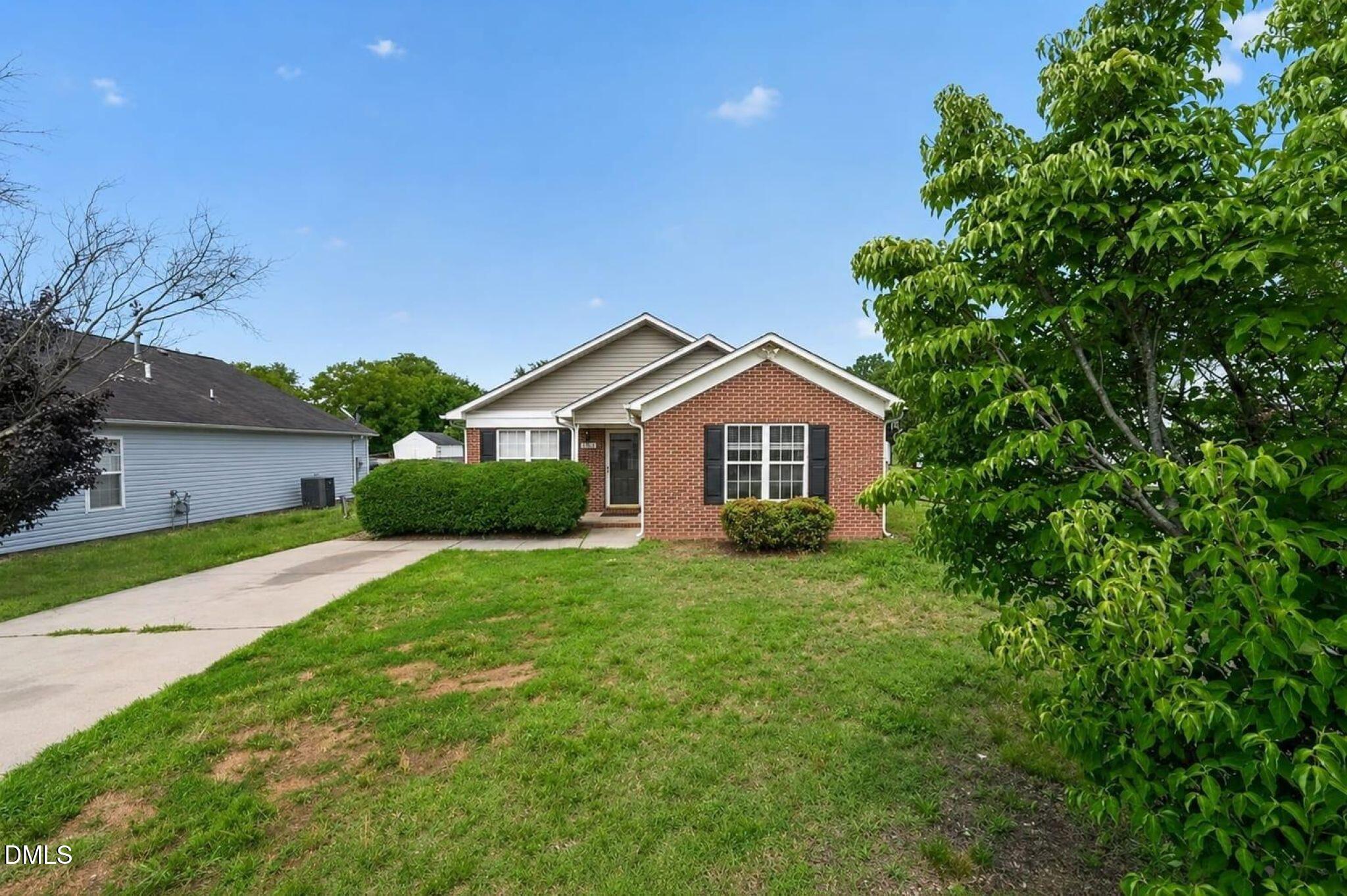 904 Rauhut Street Burlington, NC 27217 - Photo 1 of 38 Front View