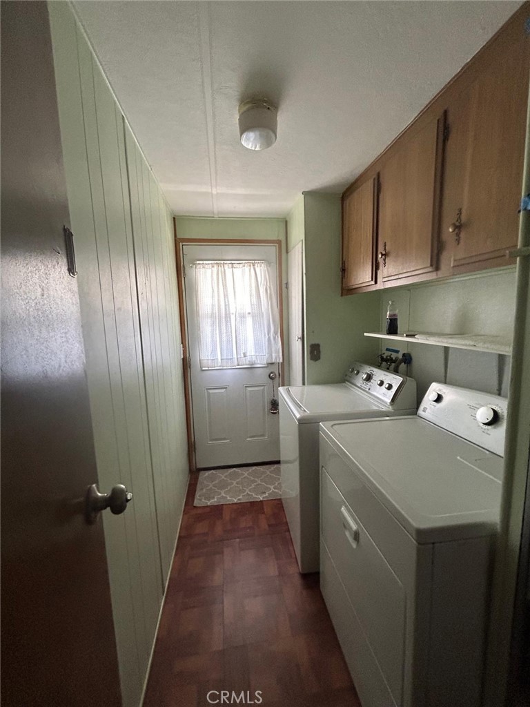 210 Ward Avenue Ridgecrest, CA 93555 - Photo 12 of 19 a utility room with dryer and washer
