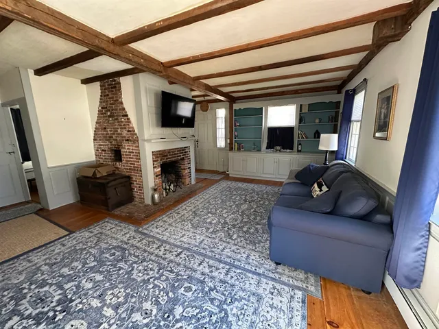 $2,350 | 7 Bennington Road, Unit MAIN 1, Hancock, NH 03449