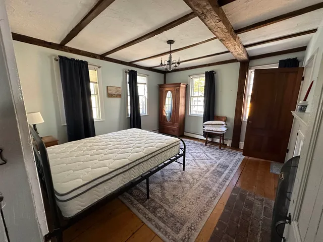 $2,350 | 7 Bennington Road, Unit MAIN 1, Hancock, NH 03449