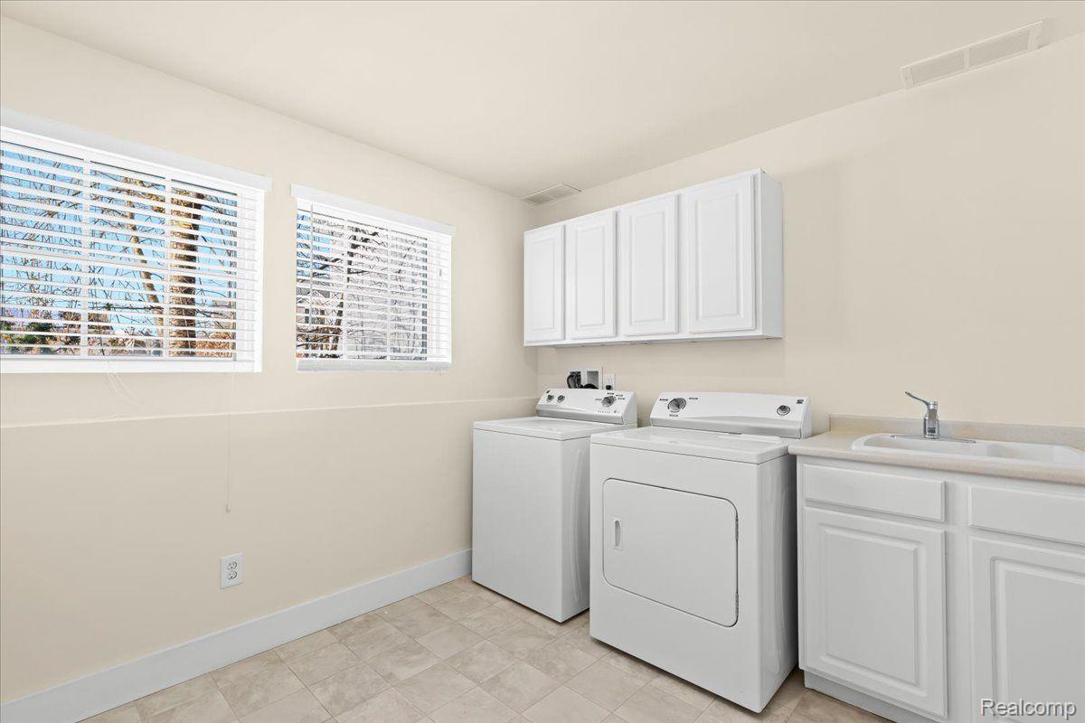 672 Hewitt Street Howell, MI 48843 - Photo 22 of 33 Gallery Image 22