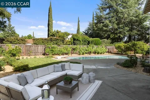 $1,695,000 | 2866 Bowling Green Drive, Walnut Creek, CA 94598