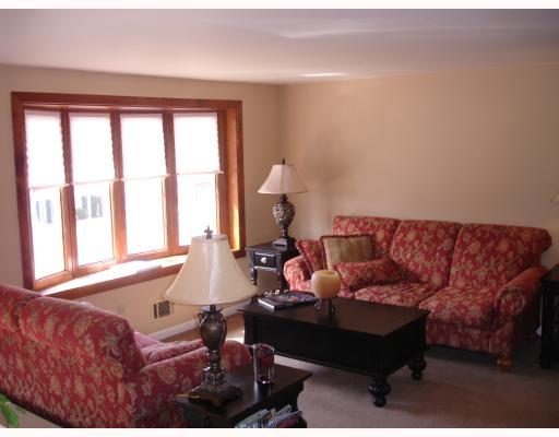4004 Crabapple Drive McKees Rocks, PA 15136 - Photo 6 of 12 Living Room.