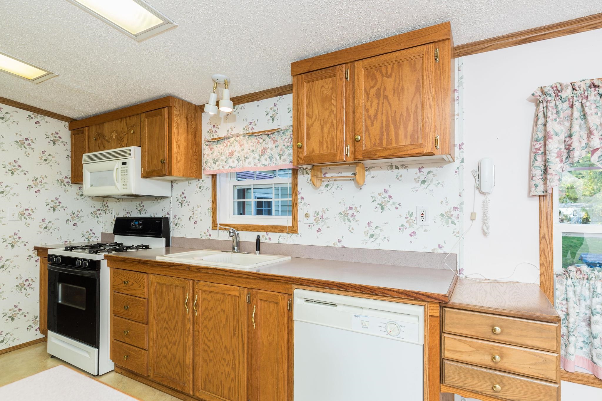 29 Murray Drive Rochester, NH 03868 - Photo 11 of 36