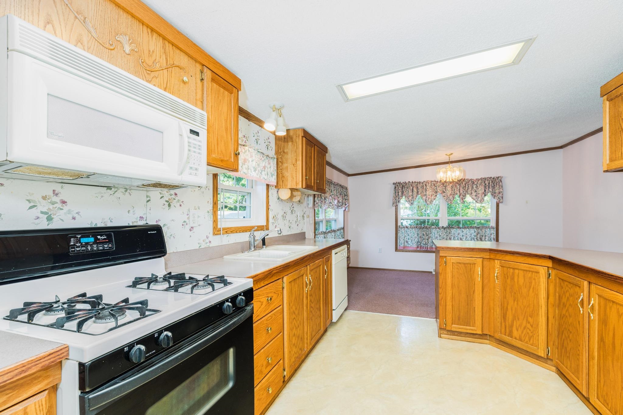 29 Murray Drive Rochester, NH 03868 - Photo 10 of 36