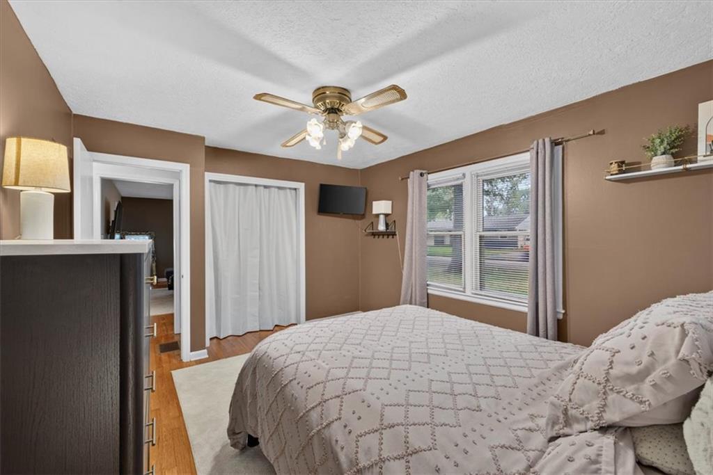 3611 South Spring Street Independence, MO 64055 - Photo 10 of 34 Gallery Image 10