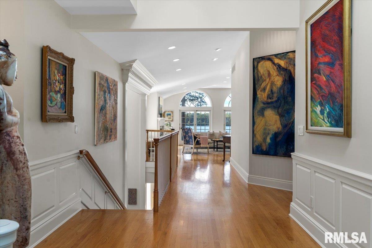 8 The Elms Lane Springfield, IL 62712 - Photo 13 of 86