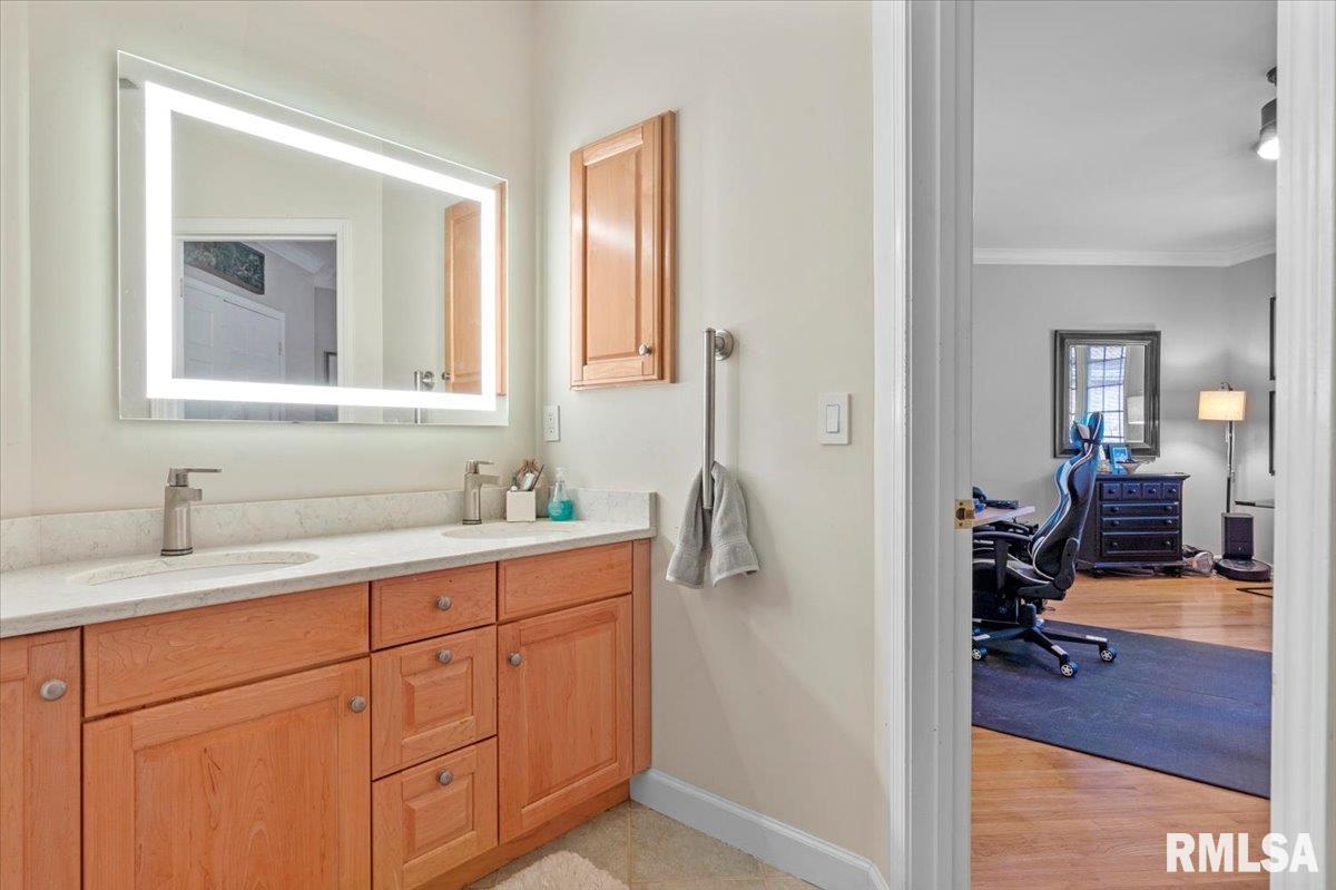 8 The Elms Lane Springfield, IL 62712 - Photo 38 of 86