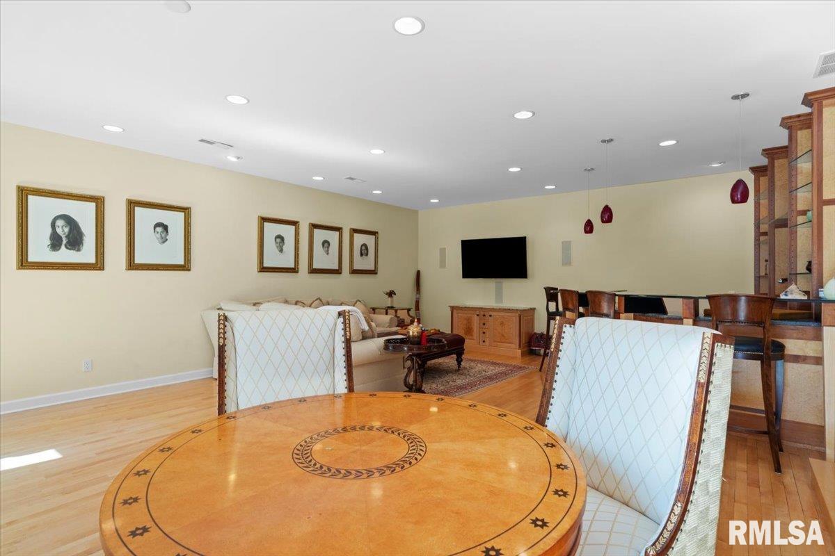 8 The Elms Lane Springfield, IL 62712 - Photo 42 of 86