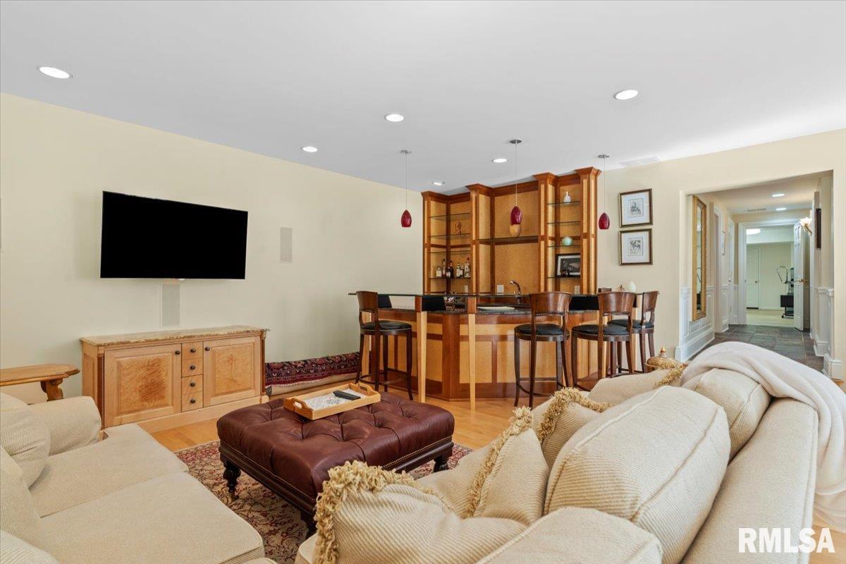 8 The Elms Lane Springfield, IL 62712 - Photo 43 of 86