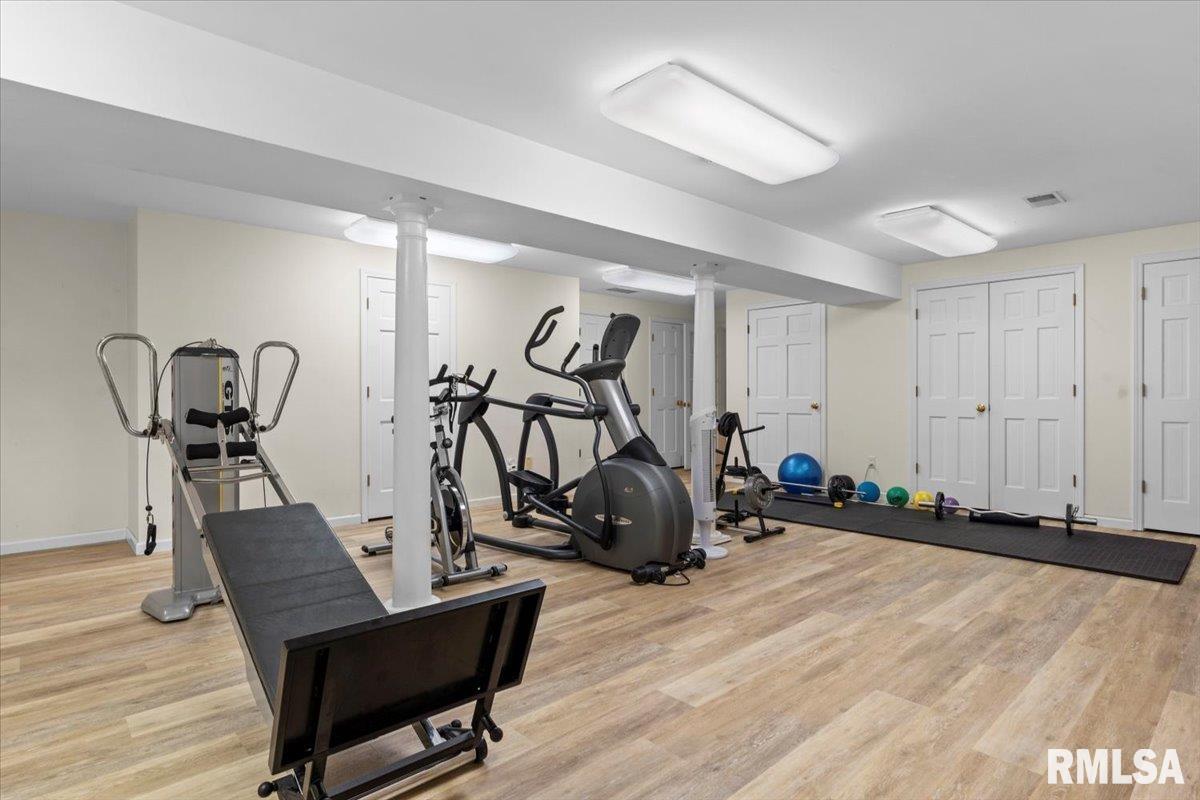 8 The Elms Lane Springfield, IL 62712 - Photo 58 of 86