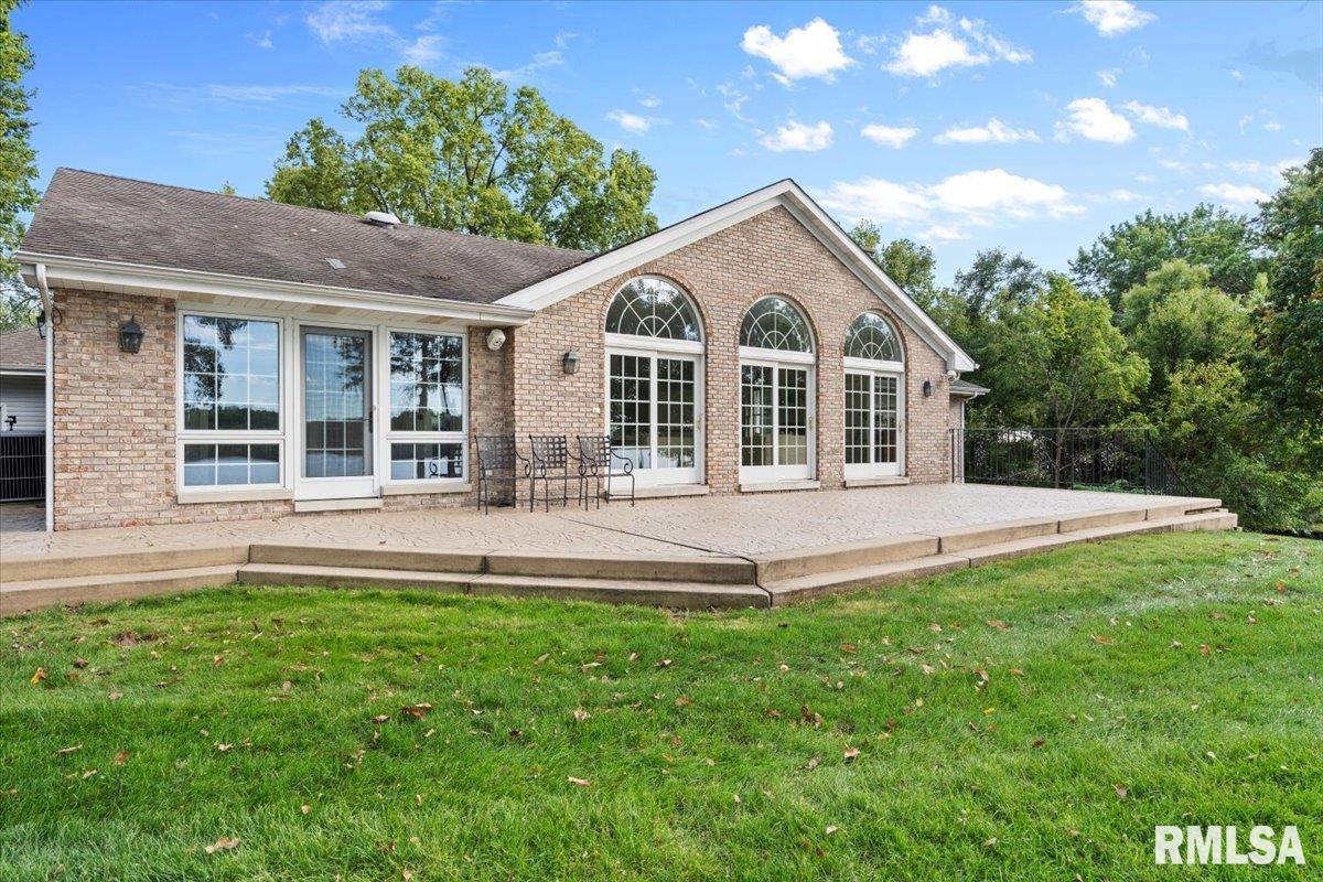 8 The Elms Lane Springfield, IL 62712 - Photo 66 of 86