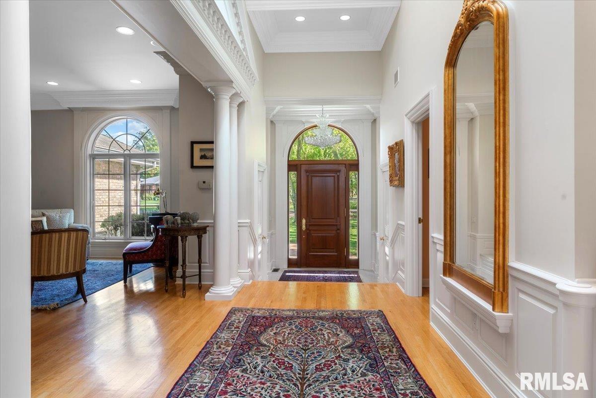 8 The Elms Lane Springfield, IL 62712 - Photo 10 of 86