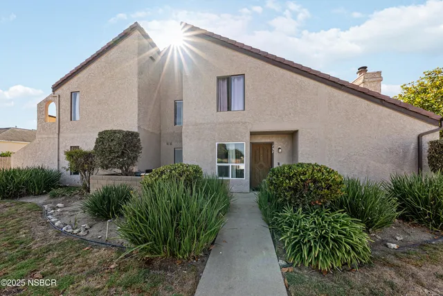 $374,000 | 137 North J Street, Lompoc, CA 93436