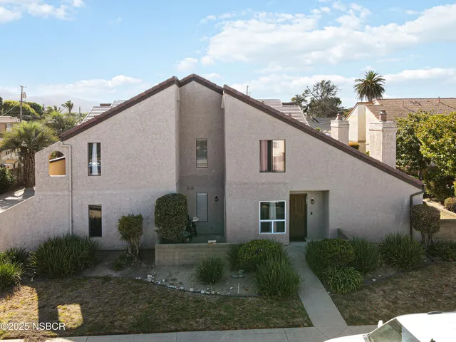 $374,000 | 137 North J Street, Lompoc, CA 93436