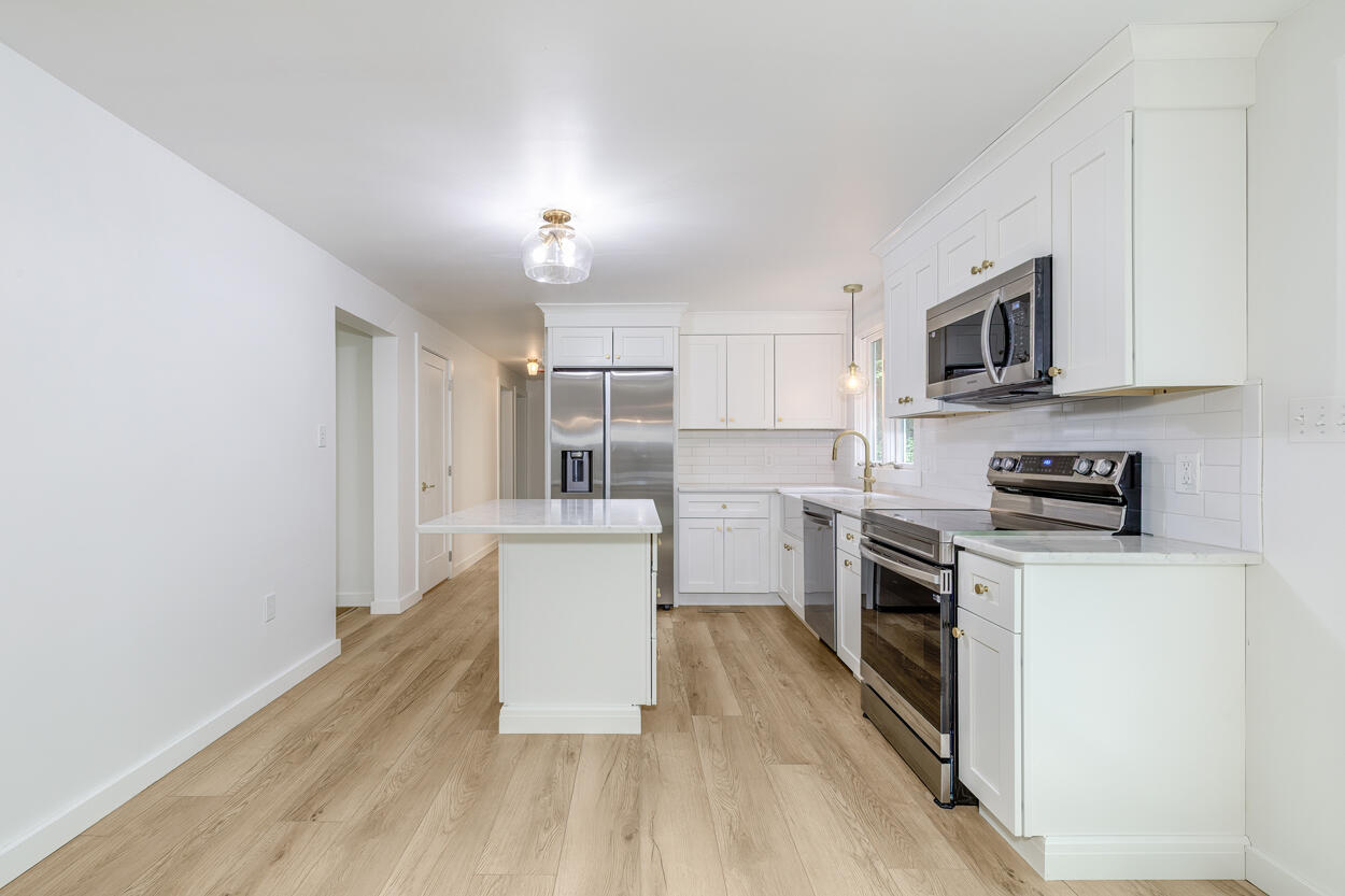 70 Whitten Road Kennebunk, ME 04043 - Photo 9 of 53 019-70WhittenRd