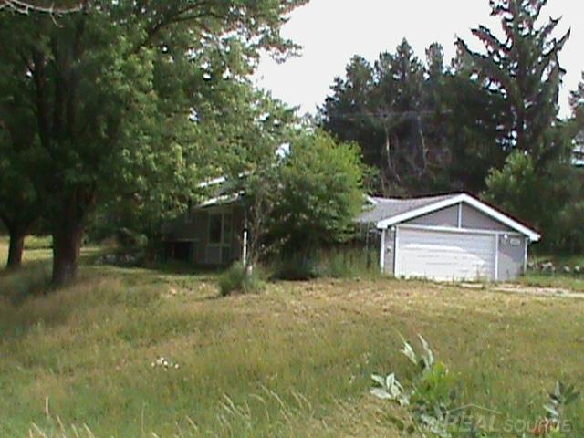 5967 Dryden Road Dryden, MI 48428 - Photo 4 of 40 Gallery Image 4