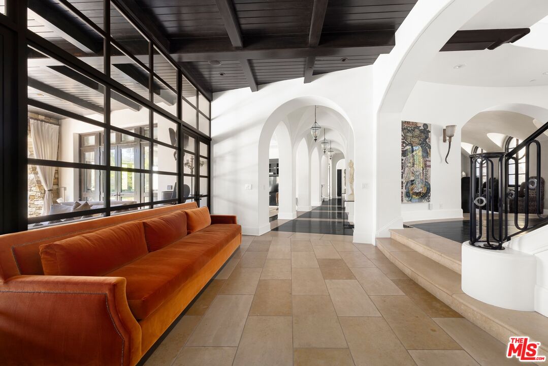 12705 Chalon Road Los Angeles, CA 90049 - Photo 11 of 47