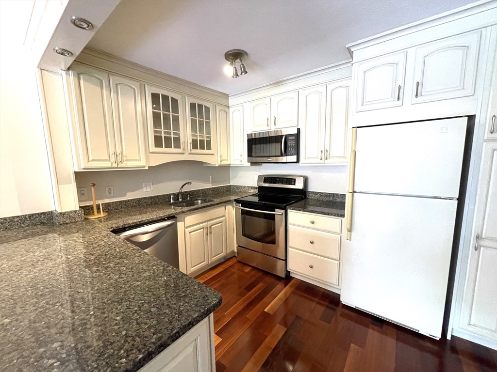 1323 Worcester Road, Unit H8 Framingham, MA 01701 - Photo 2 of 21