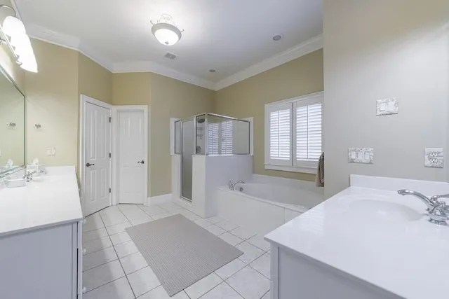 $1,195,000 | 1144 Brookhaven Commons Drive Northeast, Atlanta, GA 30319