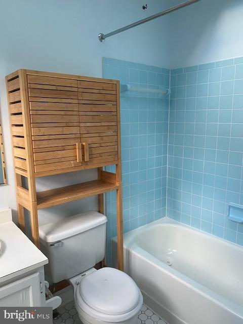6348 Red Haven Road Columbia, MD 21045 - Photo 18 of 28 Primary bathroom with storage cabinetry