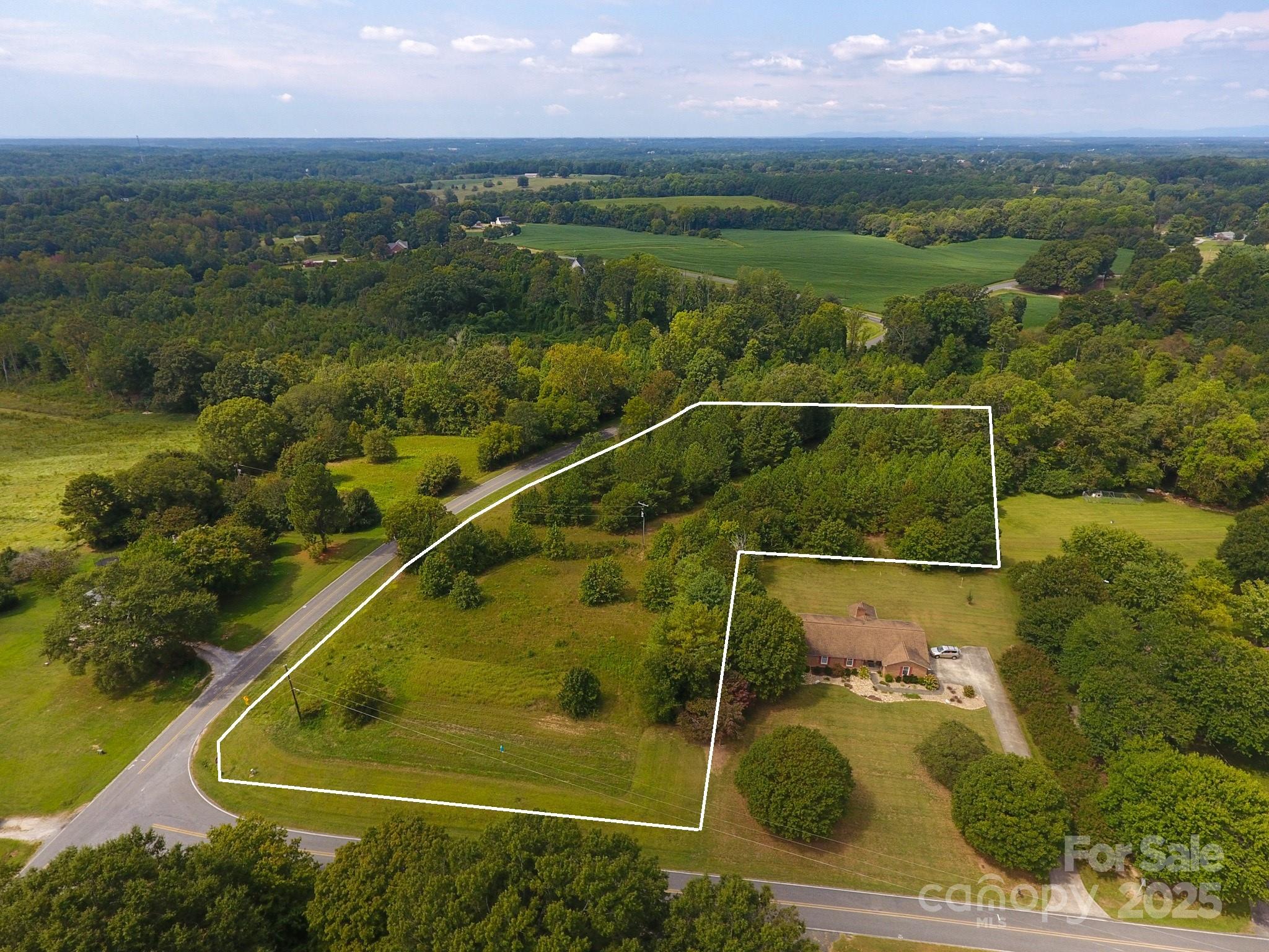 0 Putnam Lake Road Kings Mountain, NC 28086 - Photo 2 of 13 a view of a tennis court