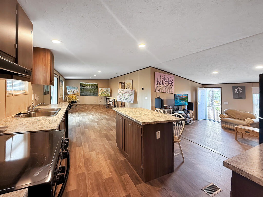 351 Douglas Landing Road Wewahitchka, FL 32465 - Photo 8 of 26 Gallery Image 8