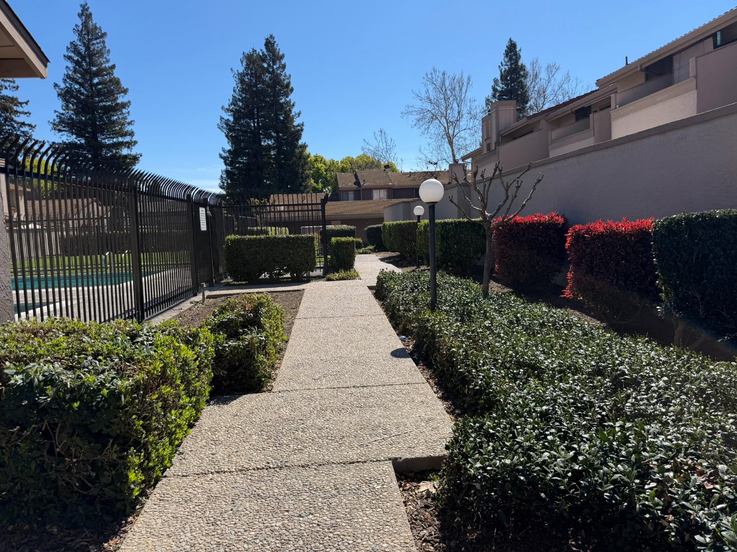 4057 Dale Road, Unit B Modesto, CA 95356 - Photo 32 of 39 a view of a garden with a pathway