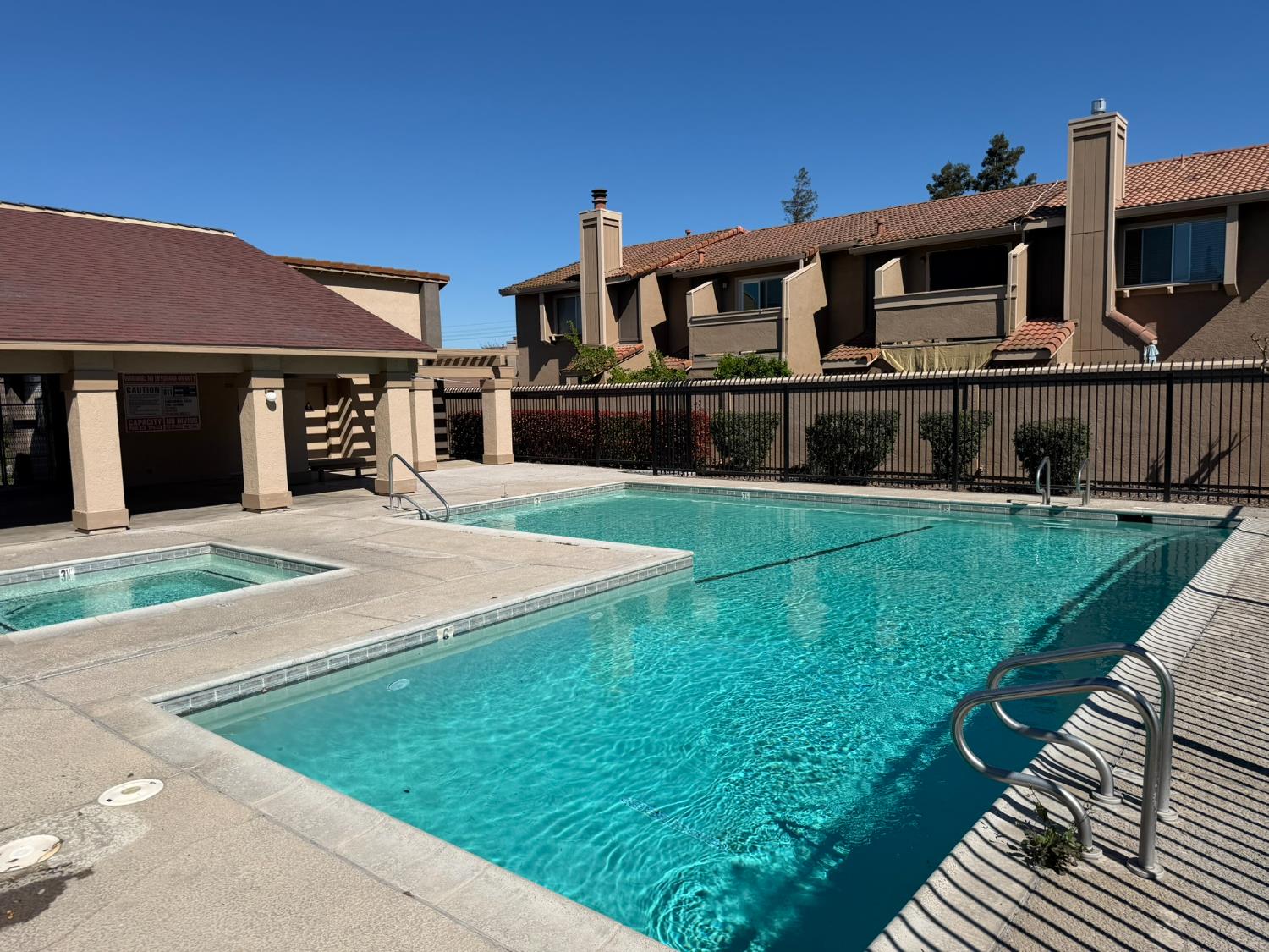 4057 Dale Road, Unit B Modesto, CA 95356 - Photo 39 of 39 a front view of a house with yard