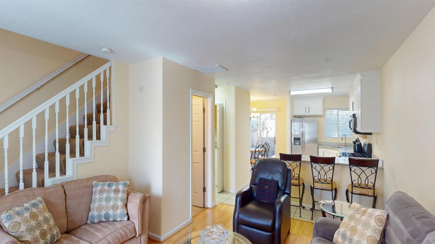 4057 Dale Road, Unit B Modesto, CA 95356 - Photo 4 of 39 a living room with furniture and a flat screen tv